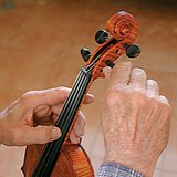 Фазы изготовления скрипки – 4
