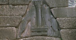 Puerta de los Leones en Micenas