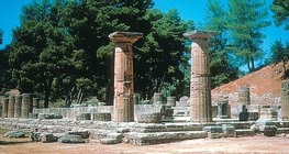 Ruinas del templo de Hera en Olimpia (Grecia)