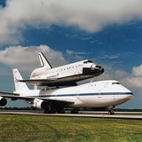 Спейс шаттл «Индевор» на транспортном самолёте Boeing 747SCA