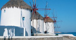 Molinos de viento en la isla de Miconos