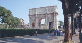 Триумфальная арка Константина в Риме