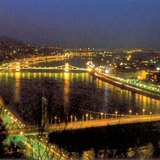 Budapest bei Nacht (Ungarn)