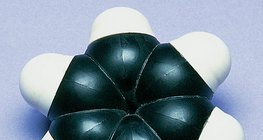 Полусферическая модель молекулы бензола