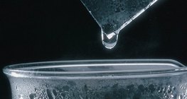 Condensación del vapor de agua sobre una superficie fría